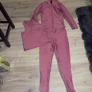 3 peice stretchy jogging set ✨